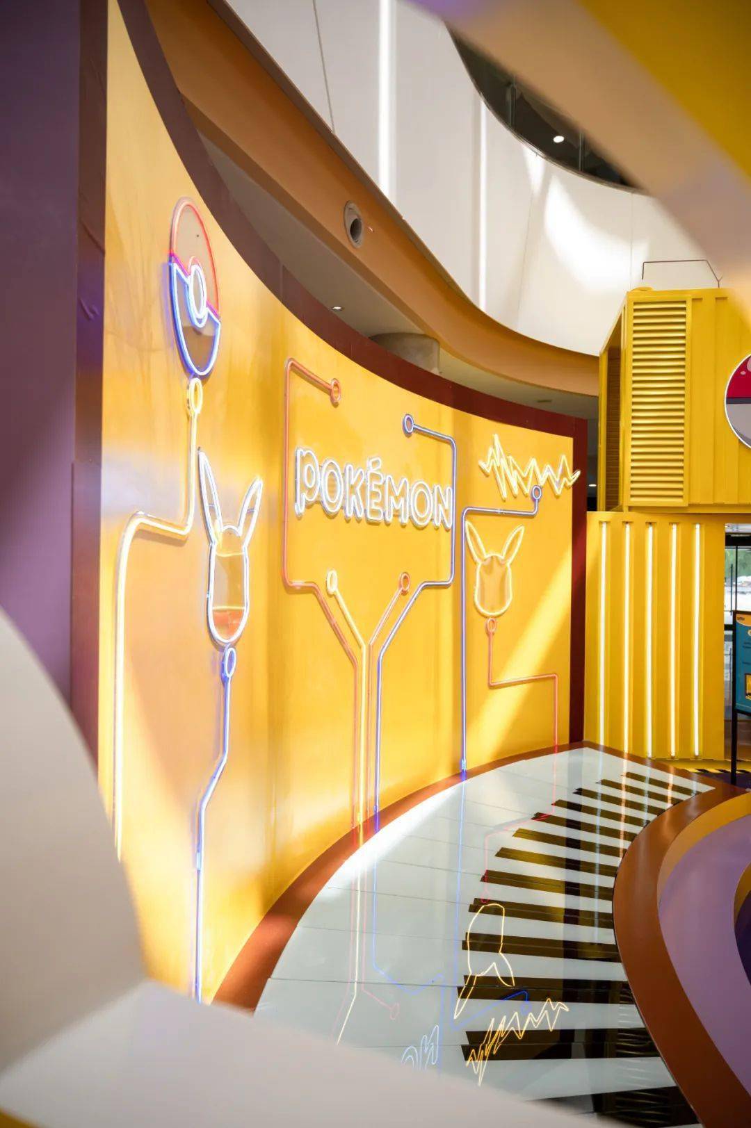 新华视点|暑期经济“热”力全开:夜游、文化与生态共绘消费新图景