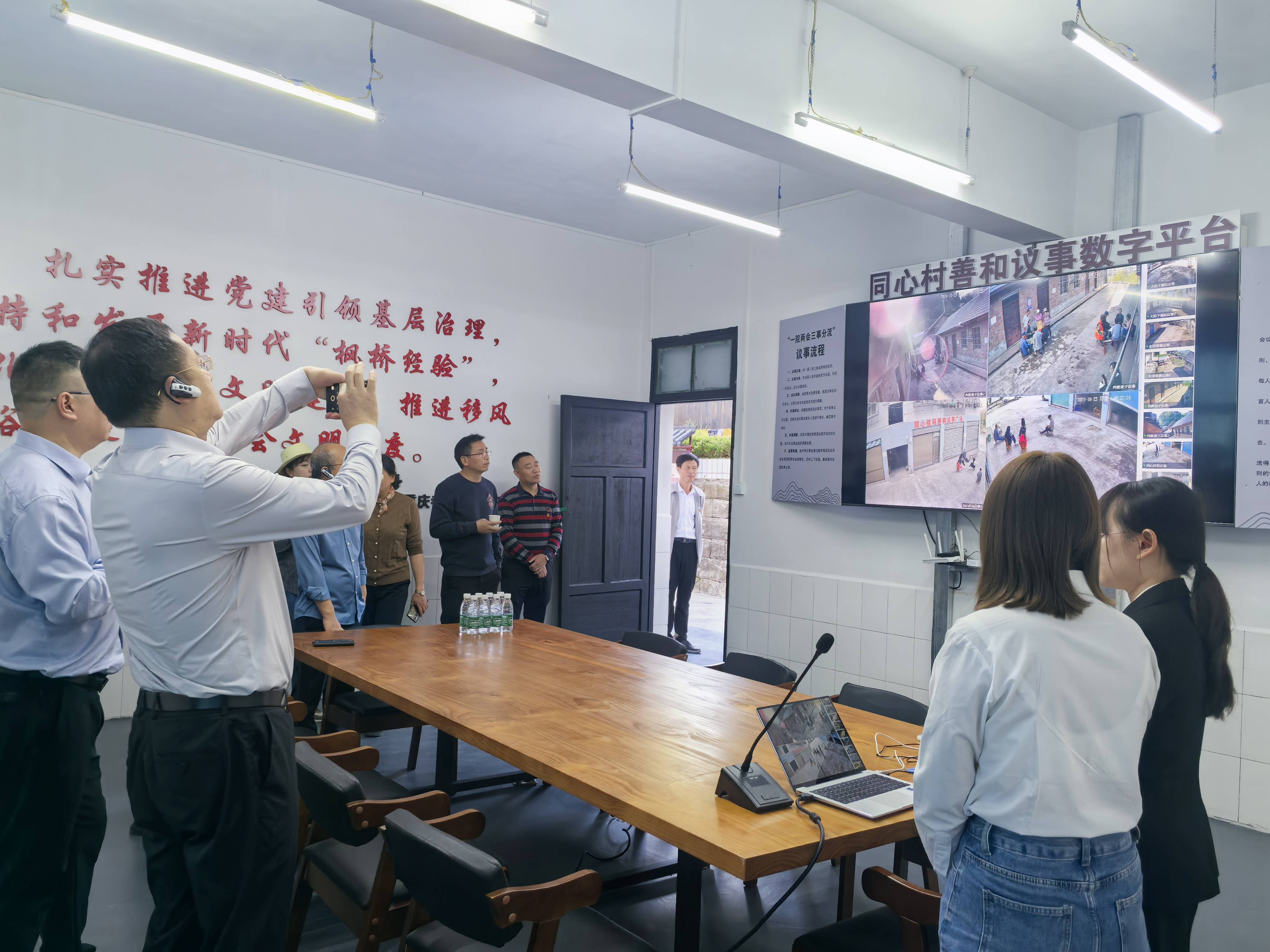 重点聚焦服务“一老一小” 推动城市一刻钟便民生活圈建设扩围升级