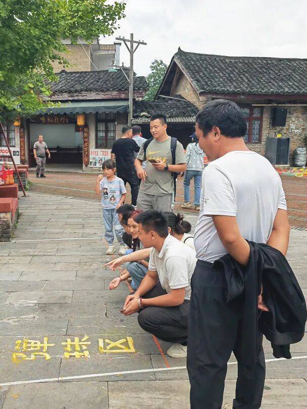 “双节”旅游热将持续至本周末，县城成“追秋”热门地