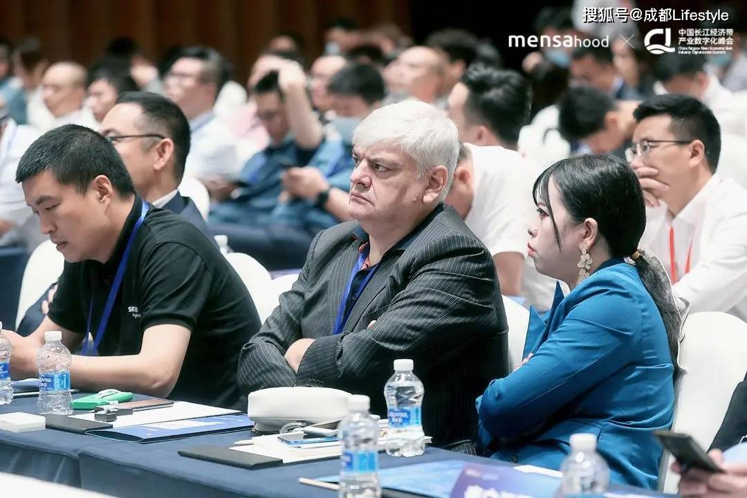 高端访谈丨全球妇女峰会将是“塑造未来的战略性机遇”——访金砖国家新开发银行行长罗塞芙
