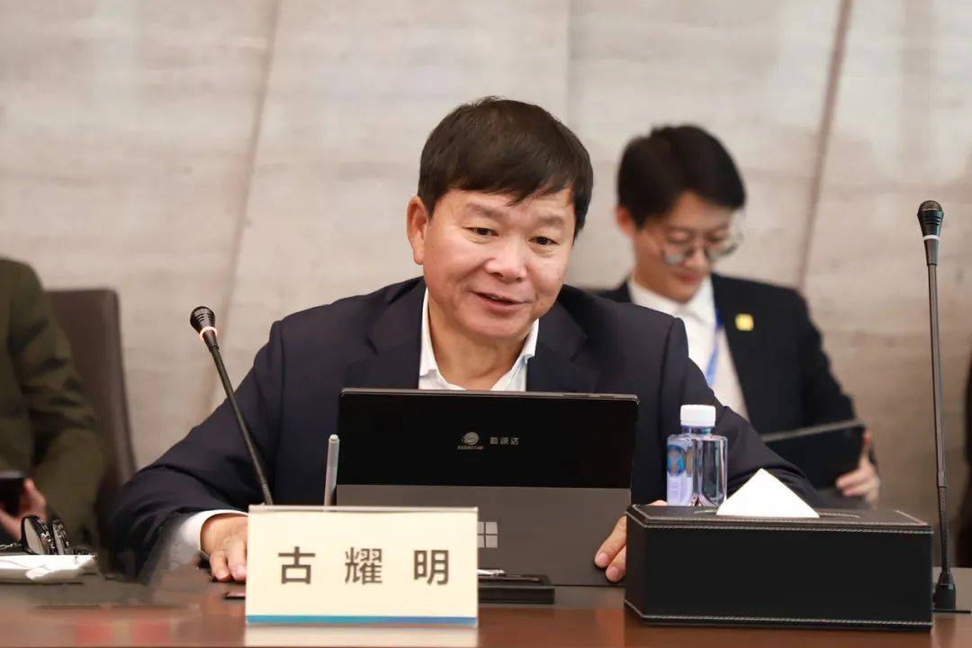 长久物流董事长薄世久：提供汽车物流一站式解决方案