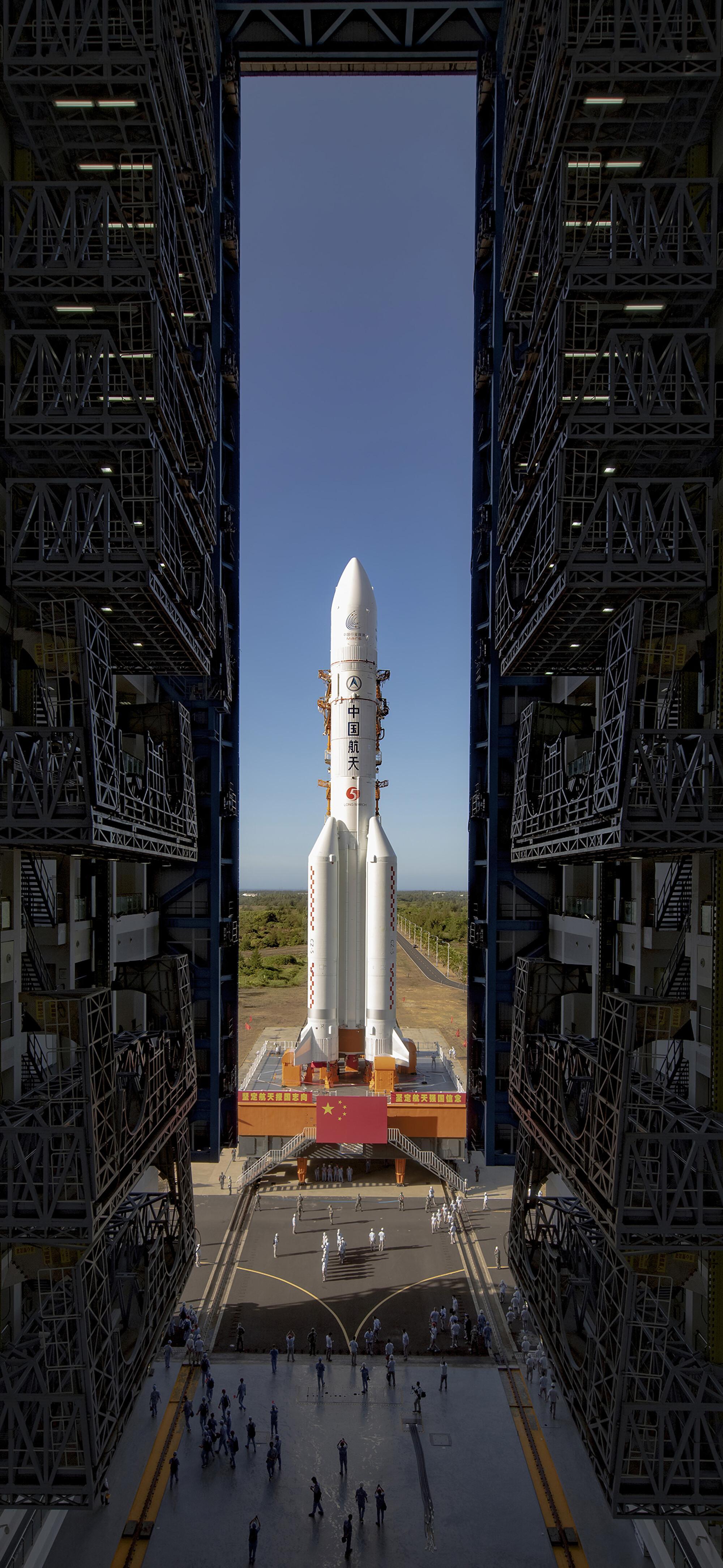 嫦娥六号样品发现罕见“天外信使”