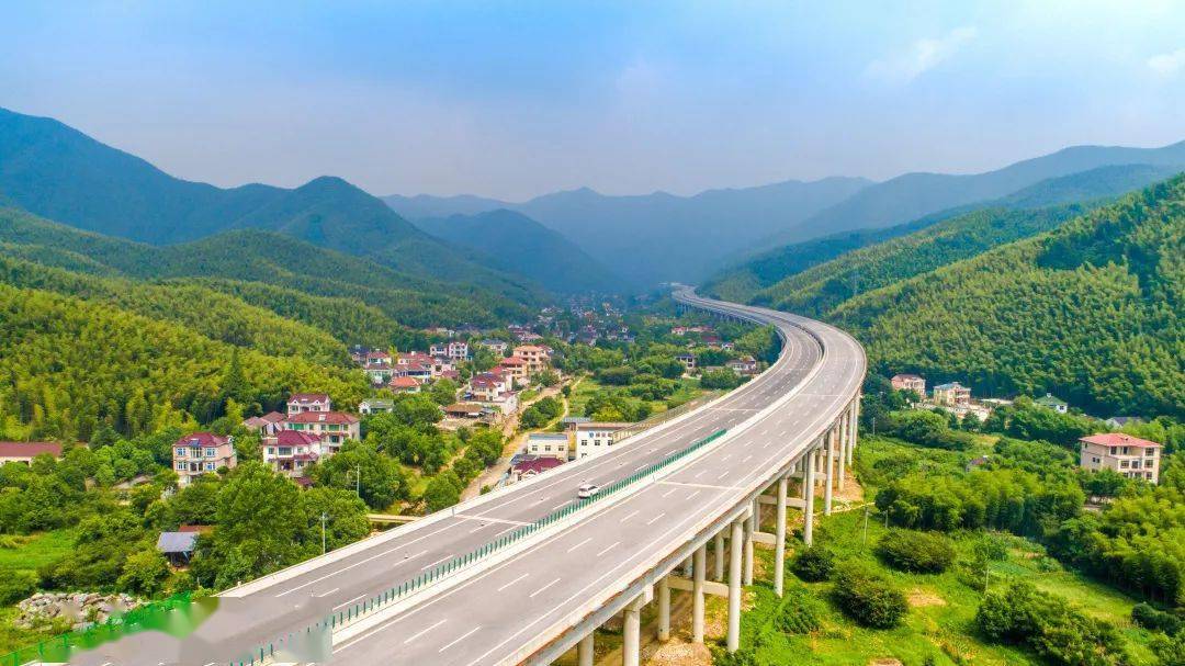 浙江沪杭甬荣获“公司治理金牛奖”