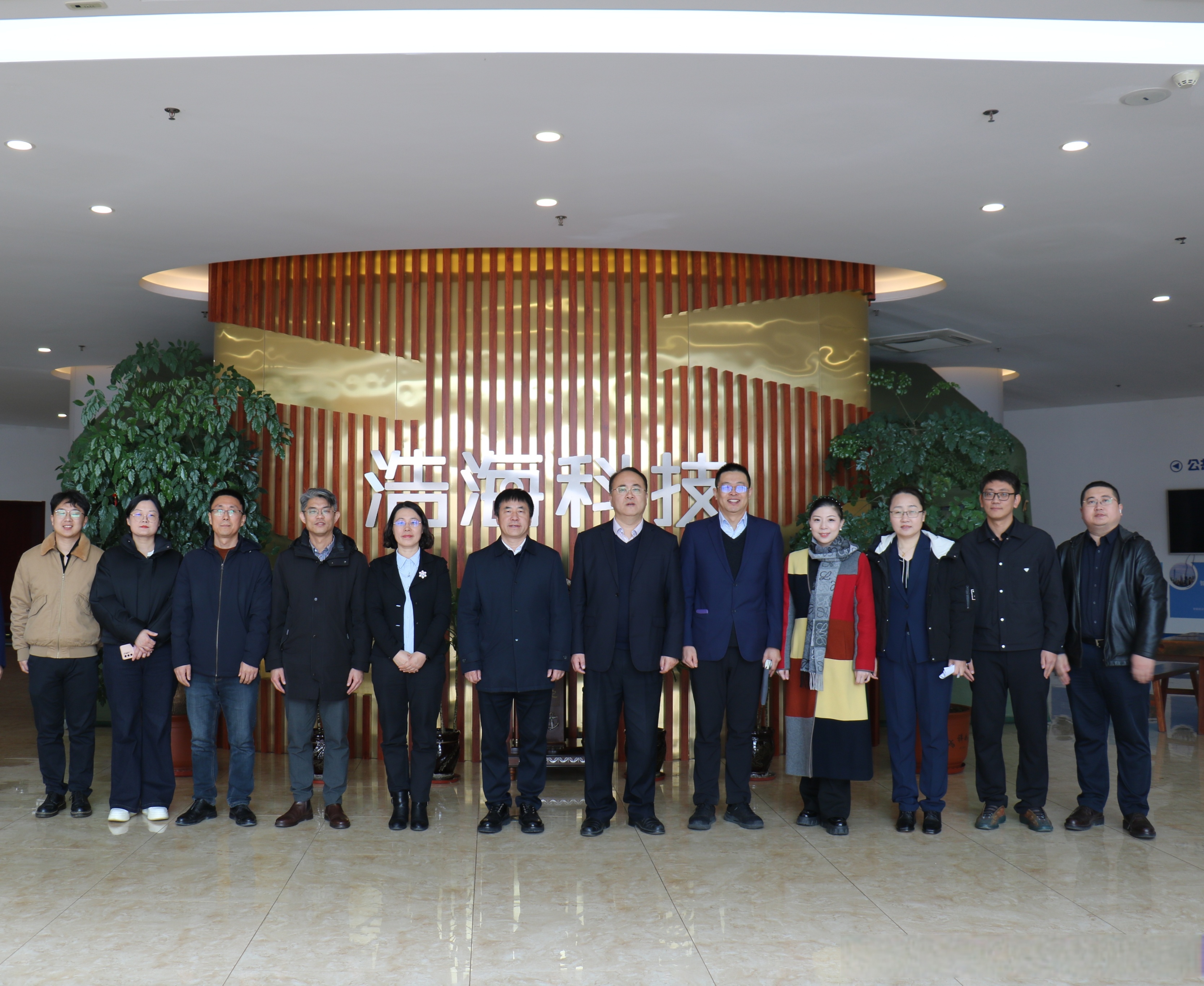 央企专业化整合再推进 17家单位8组合作项目签约