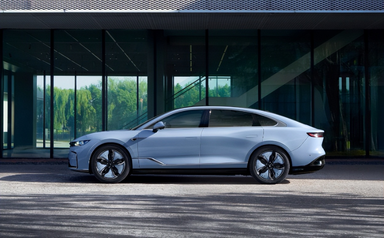 分钟级响应+人才共育！胜科纳米双线发力筑牢半导体检测核心优势