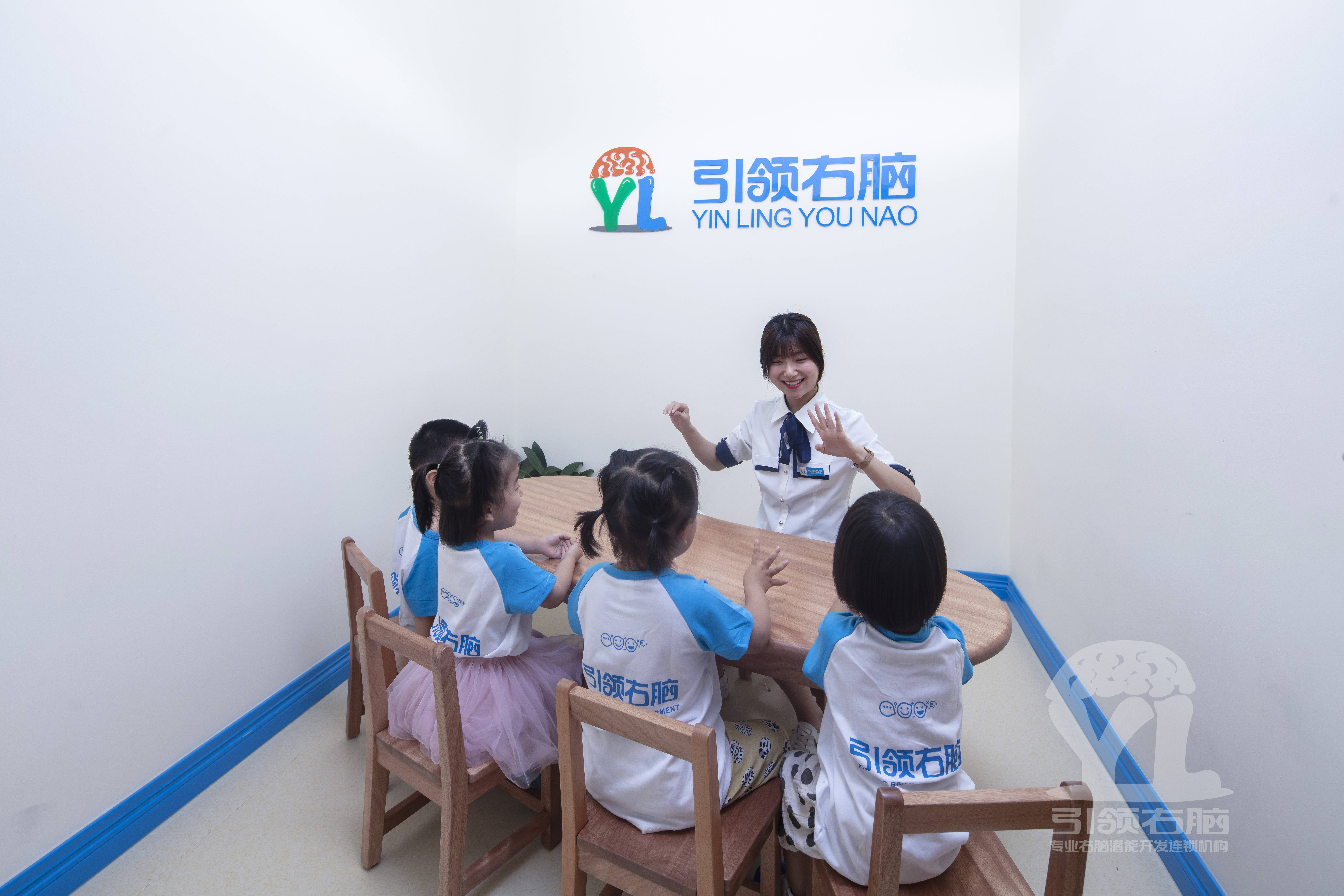 第一观察 | 引领中俄关系登高望远