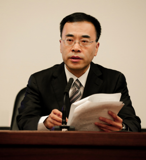 青岛啤酒“换帅” 52 岁姜宗祥出任董事长