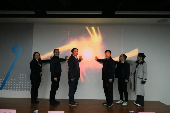 国家发展改革委：推动银发经济逐渐向多元业态发展 加快培育一批龙头企业