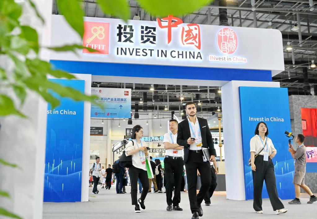 共话中国经济新机遇丨专访：“中国是可靠的朋友”——访马来西亚种植及原产业部副部长陈泓缣