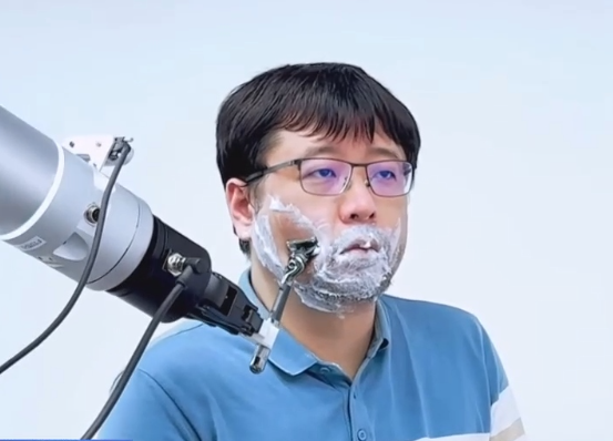 资金疯狂炒作 人形机器人虚实之辩