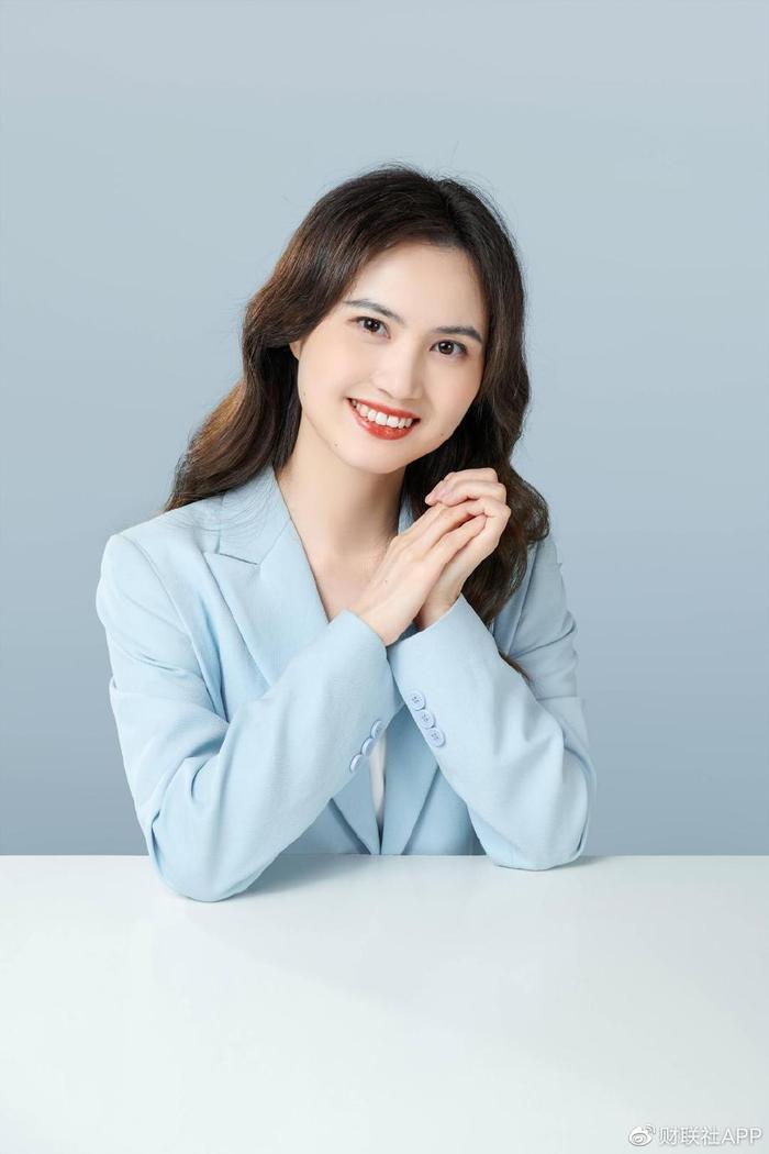 近十年A股公司女性高管数量增长两倍 为企业管理注入活力