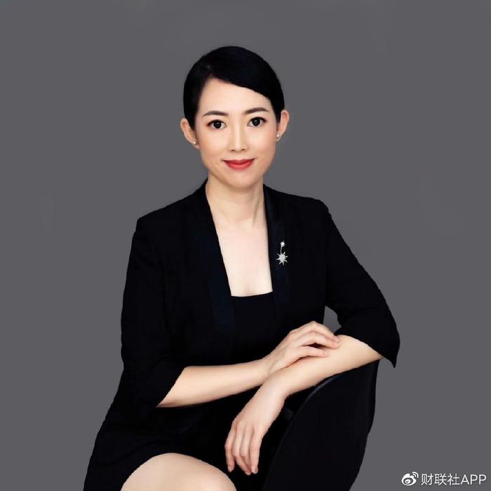 近十年A股公司女性高管数量增长两倍 为企业管理注入活力