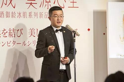 大股东组团套现 超捷股份大跌