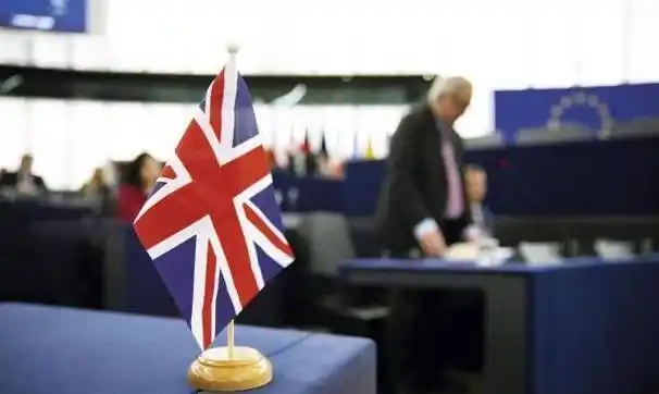 自贸协定提质升级 中国织密开放合作网