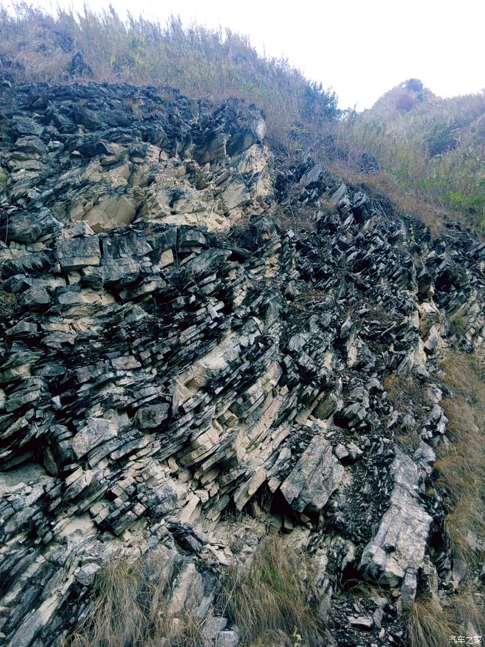 从“昔日马帮铃响”到“今日坦途如歌”——云南交通巨变纪事