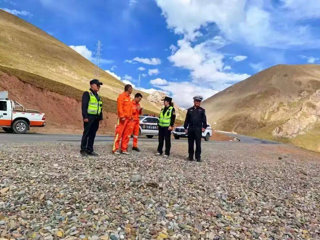 翼越雪山，货通四方！我国大型无人机开辟高原物流新“天路”