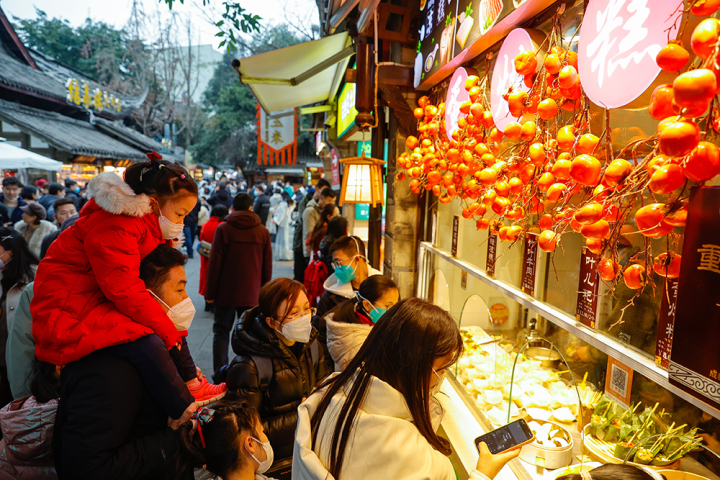年味升腾处，消费“焕新”时——南京春节消费观察