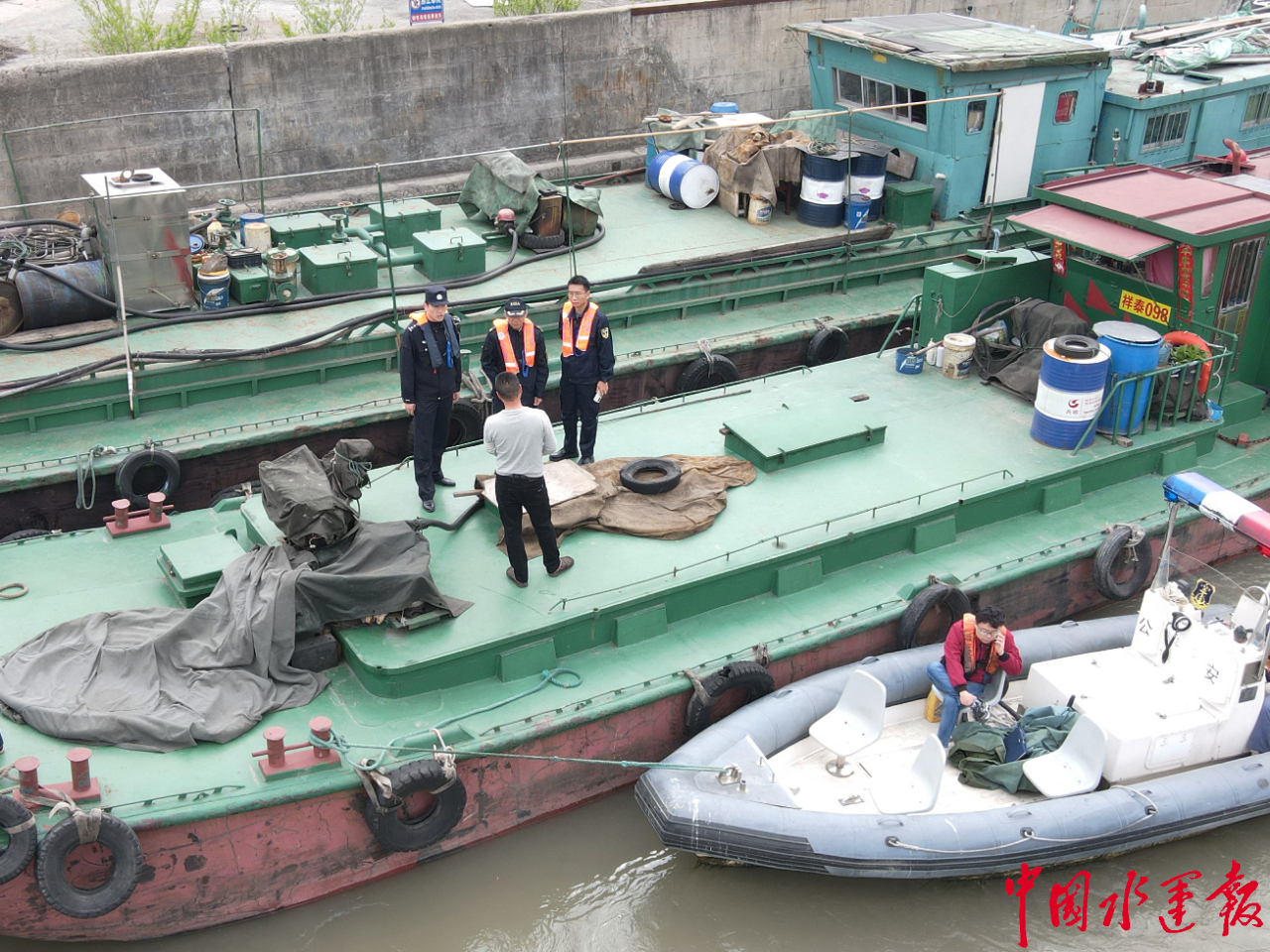 人机协同，他们给水下桥梁“做体检”
