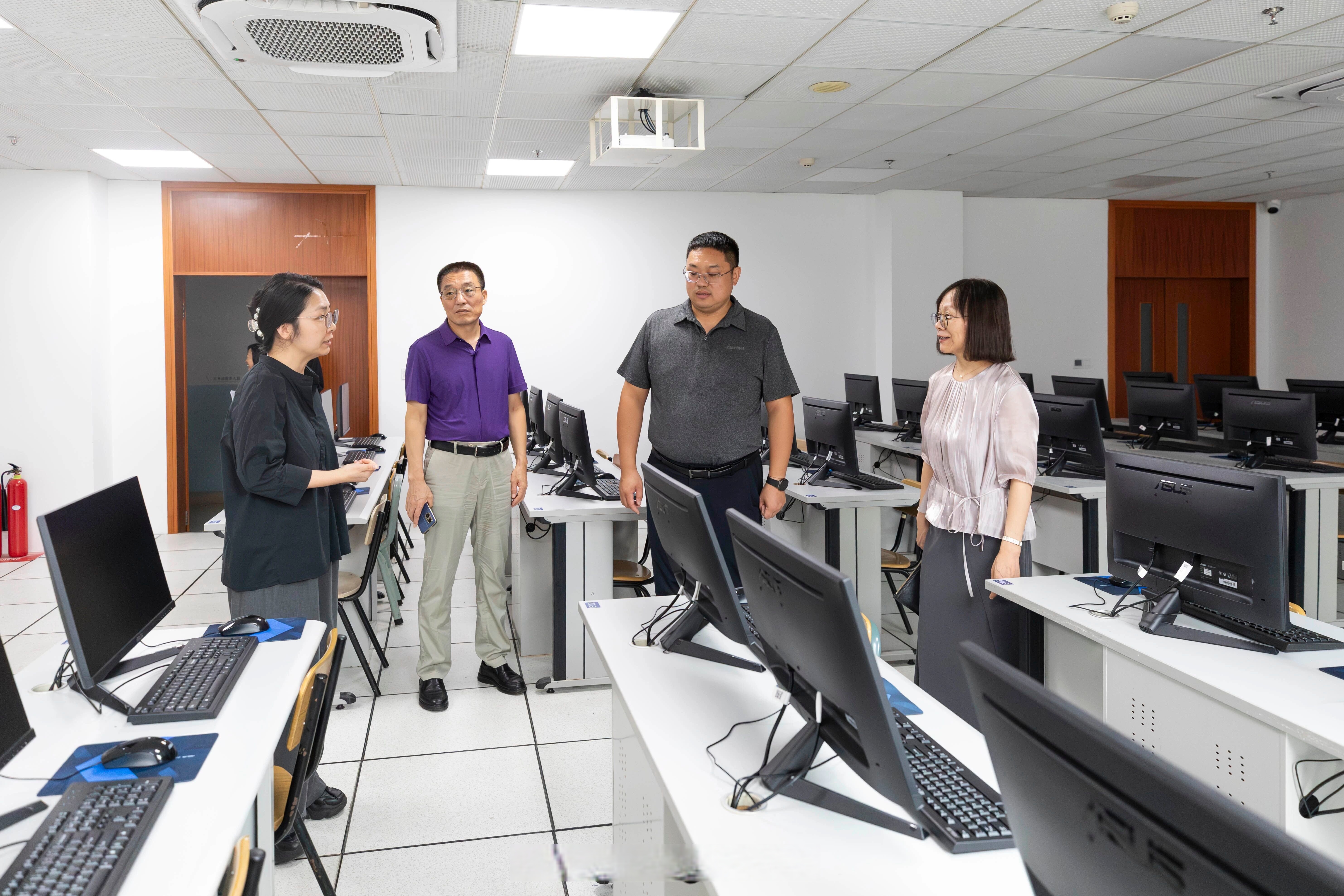 听民意 汇民智丨零距离倾听,实打实办理——国务院办公厅和国务院有关部门工作人员旁听全国两会工作扫描