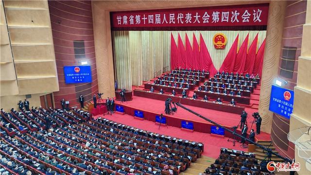 聚焦关键领域 重大工程筑牢发展根基