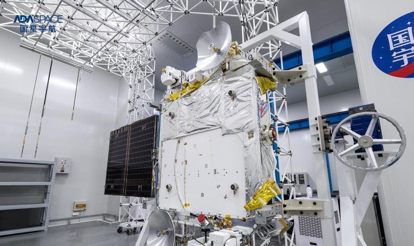 从太空操控机器人 国星宇航完成太空算力“养虾”试验