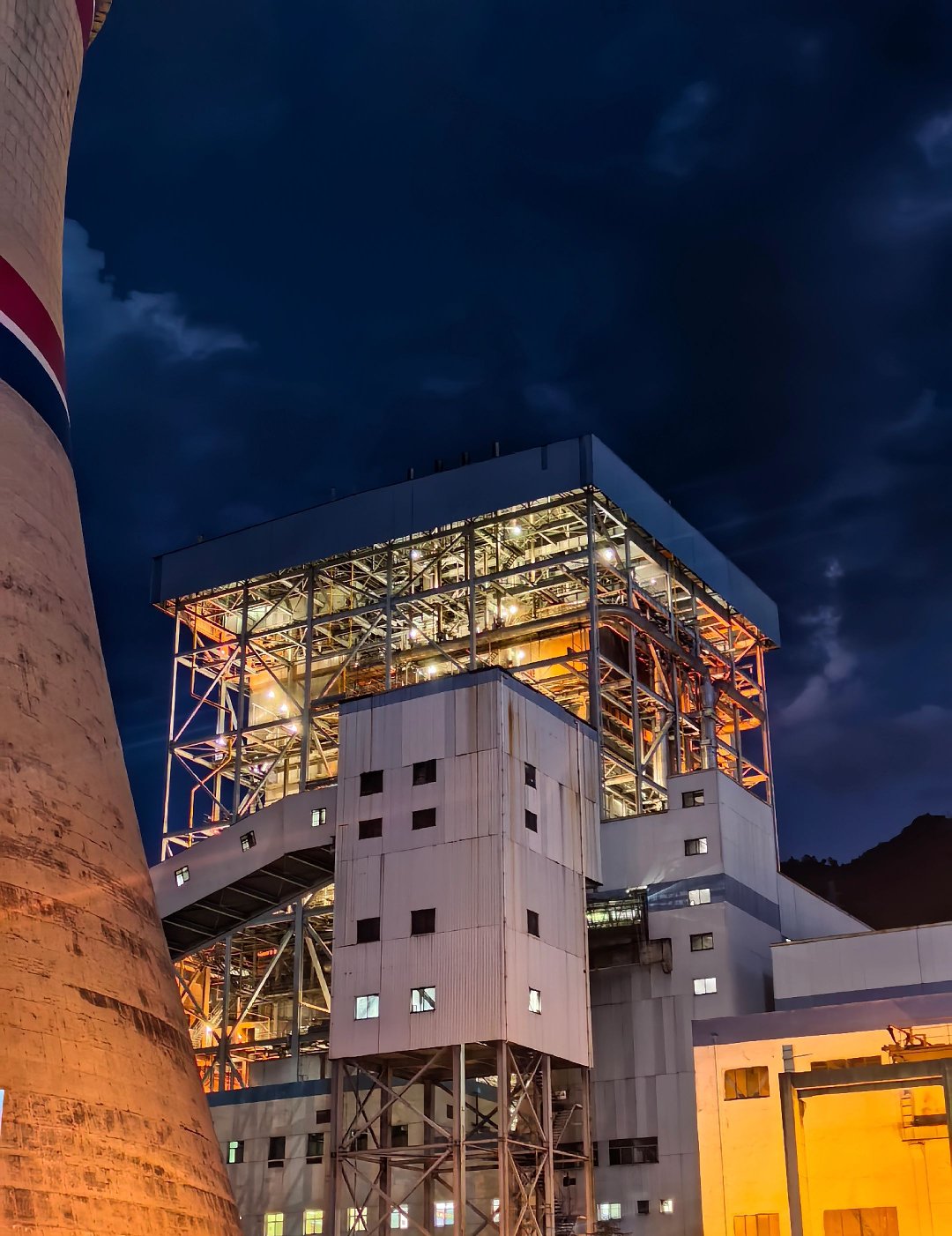 面板市场进入复苏通道 头部上市公司交出亮眼“成绩单”